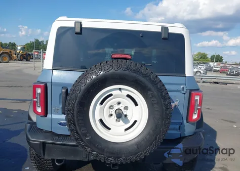 2024 Ford Bronco Heritage Edition z USA, uszkodzony, nr VIN 1FMDE4CP2RLB16598